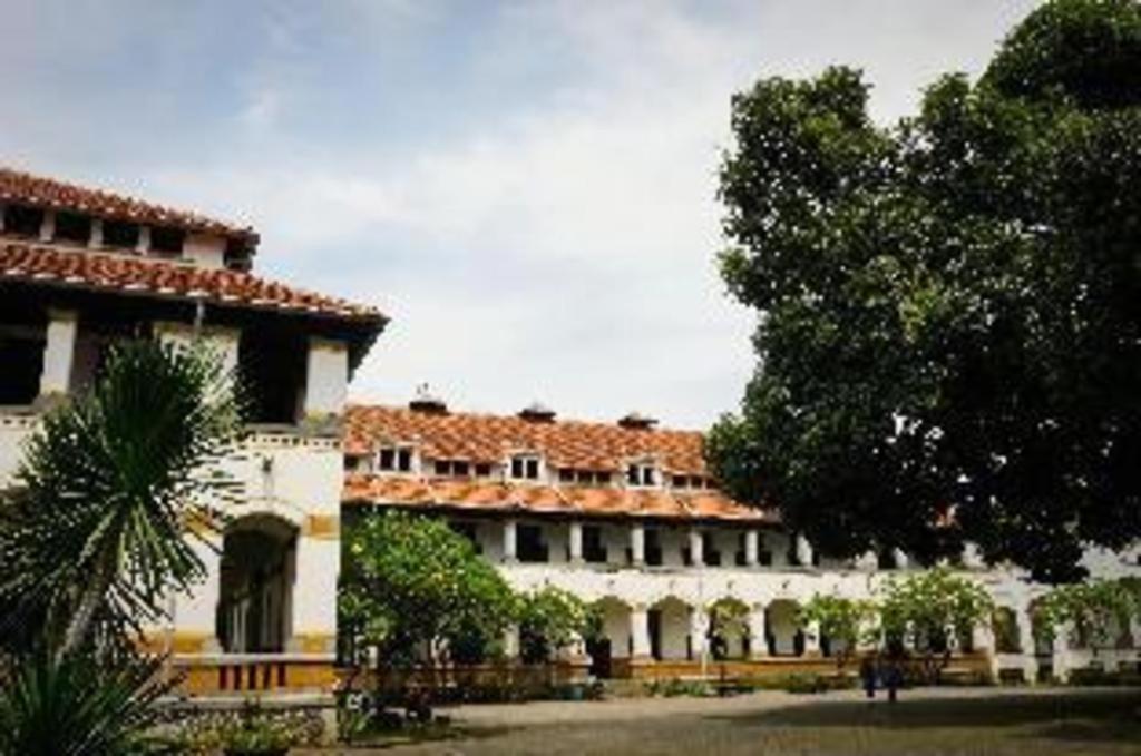 Horison Ultima Semarang Hotell Eksteriør bilde